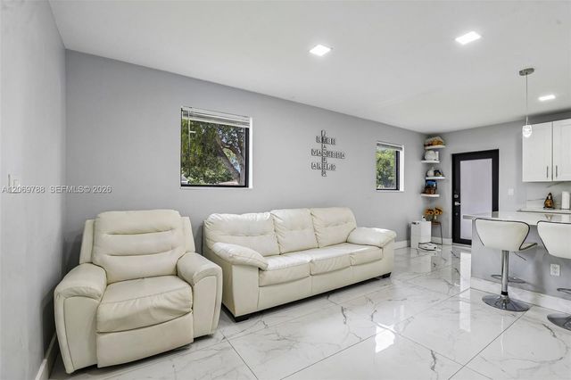 1421 N 68th Terrace 1421, Hollywood, FL 33024