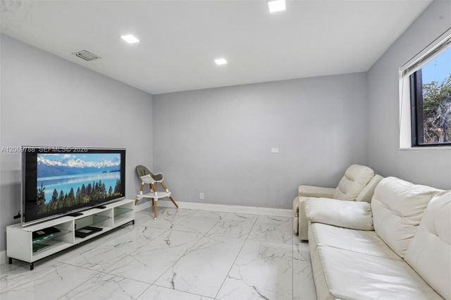 1421 N 68th Terrace 1421, Hollywood, FL 33024