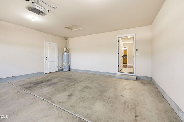 425 SE Cadet Court, Grants Pass, OR 97527