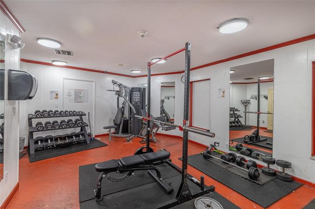 4151 NW 41st St 308, Lauderdale Lakes, FL 33319