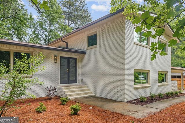 2820 Ponderosa Circle, Decatur, GA 30033