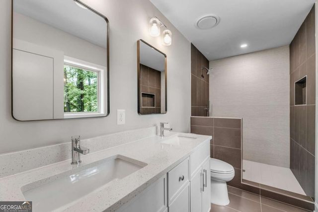 2820 Ponderosa Circle, Decatur, GA 30033