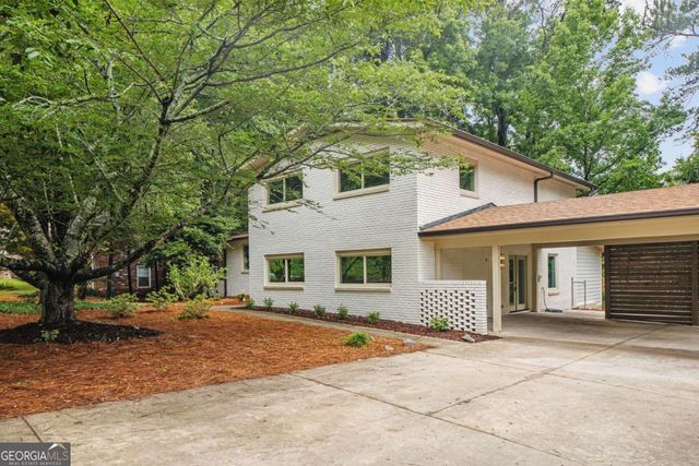 2820 Ponderosa Circle, Decatur, GA 30033