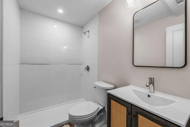 2820 Ponderosa Circle, Decatur, GA 30033