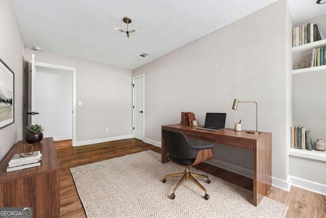 2820 Ponderosa Circle, Decatur, GA 30033
