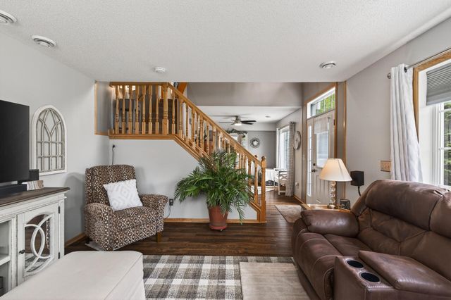 10011 179th Avenue NW, Elk River, MN 55330