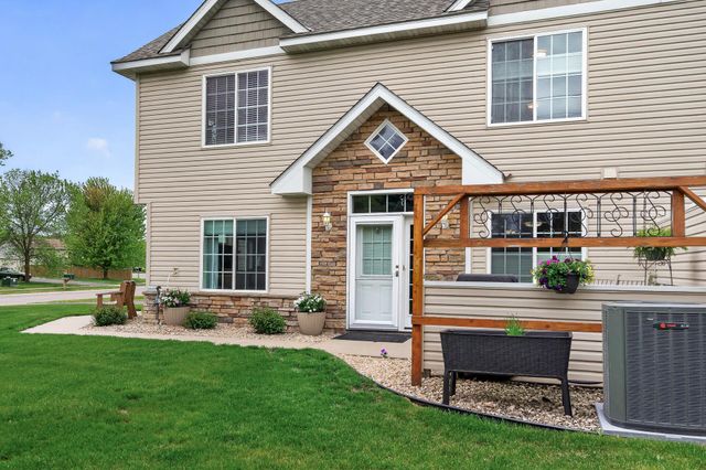 10011 179th Avenue NW, Elk River, MN 55330