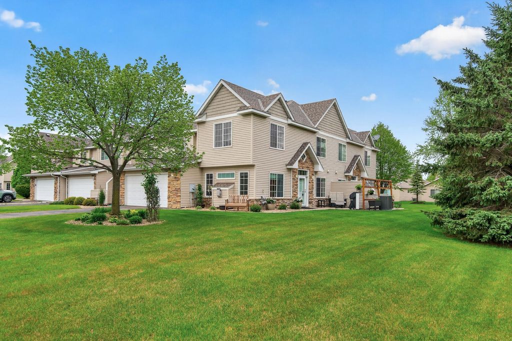 10011 179th Avenue NW, Elk River, MN 55330