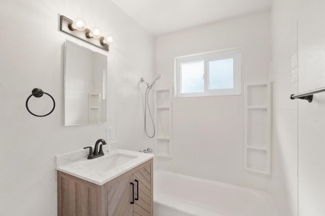 2171 River Vista Way, Rancho Cordova, CA 95670