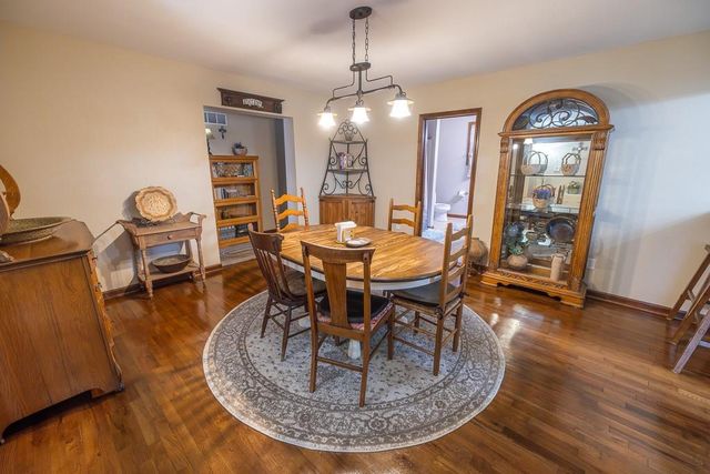 10374 S 1575 Road, Nevada, MO 64772
