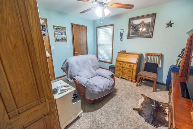 10374 S 1575 Road, Nevada, MO 64772