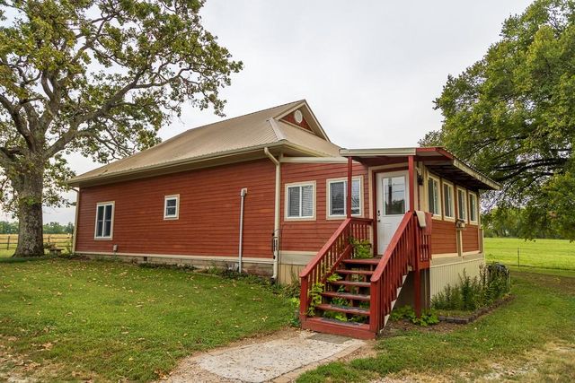 10374 S 1575 Road, Nevada, MO 64772