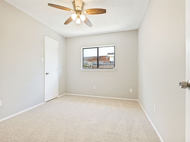 2654 Carrington Lane, Grand Prairie, TX 75052