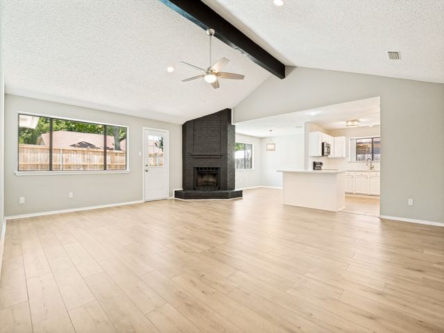 2654 Carrington Lane, Grand Prairie, TX 75052