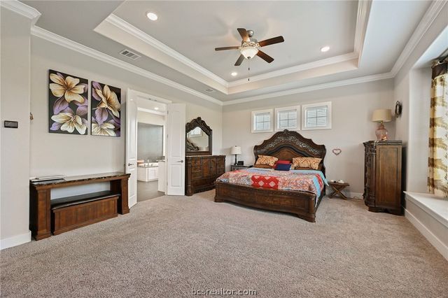 1928 Spanish Moss Drive, College Station, TX 77845