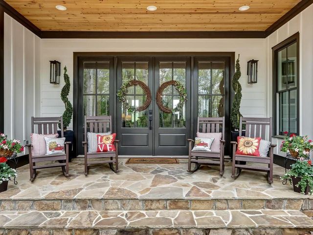 183 Barrett Circle, Dahlonega, GA 30533