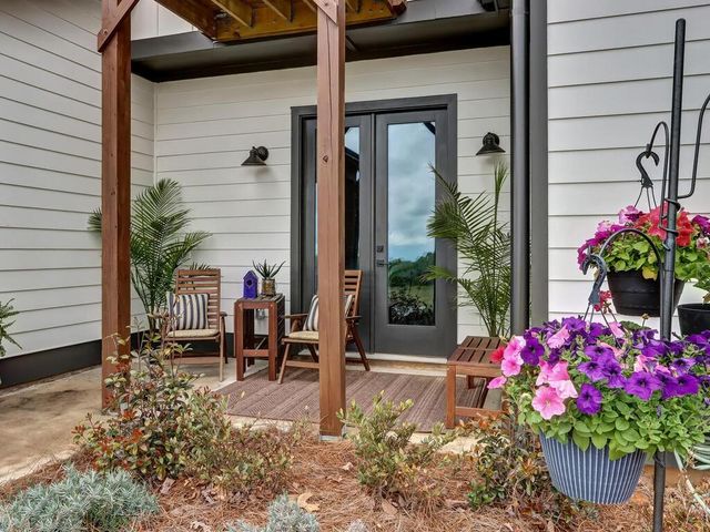183 Barrett Circle, Dahlonega, GA 30533