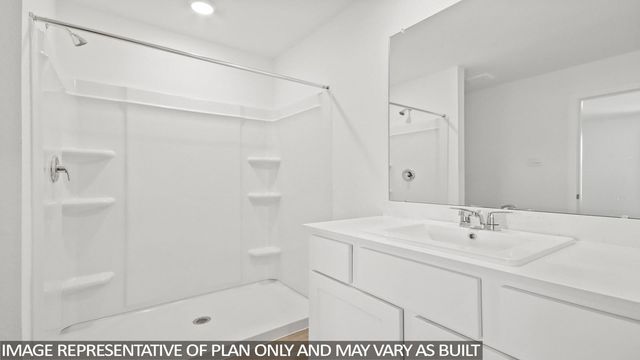 144 Baby Calf Roping RD, Jarrell, TX 76537