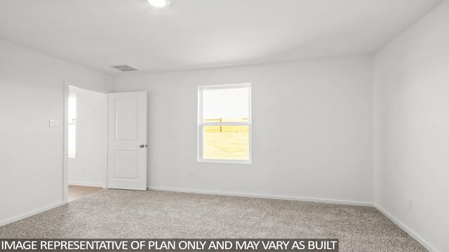 144 Baby Calf Roping RD, Jarrell, TX 76537