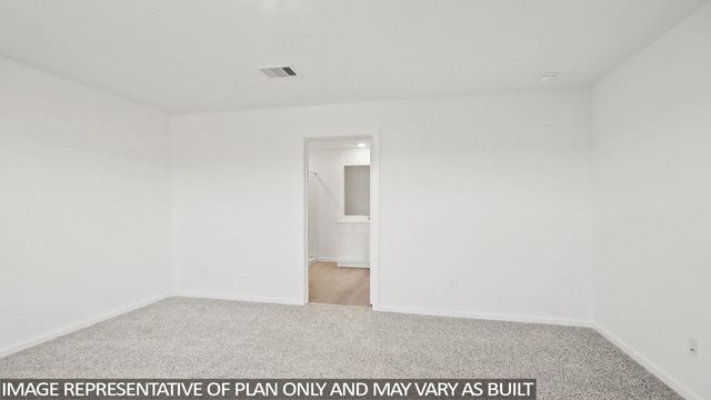 144 Baby Calf Roping RD, Jarrell, TX 76537
