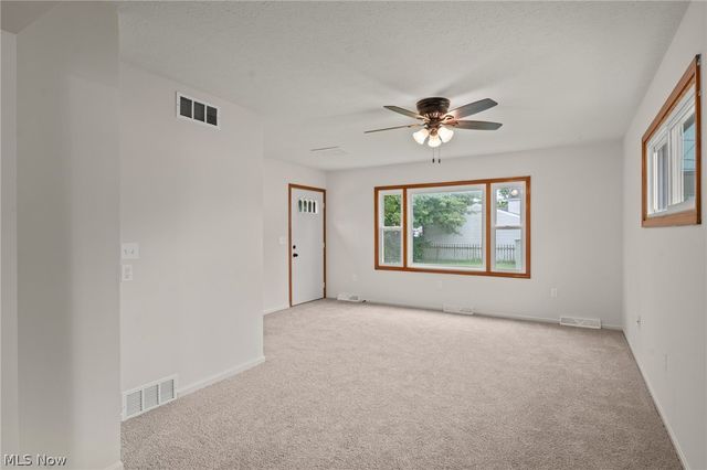 21790 Kennison Avenue, Euclid, OH 44123
