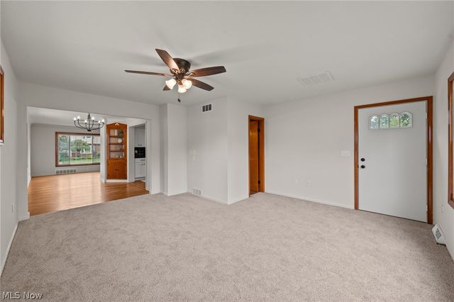 21790 Kennison Avenue, Euclid, OH 44123