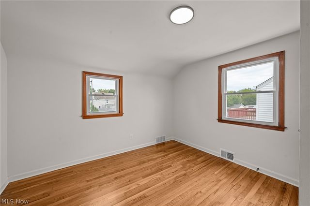 21790 Kennison Avenue, Euclid, OH 44123