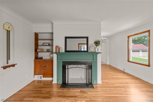 21790 Kennison Avenue, Euclid, OH 44123
