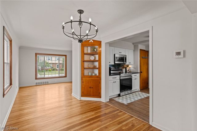21790 Kennison Avenue, Euclid, OH 44123