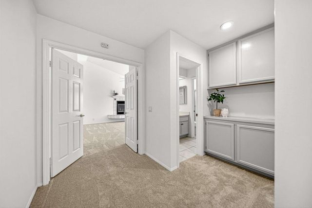 12144 Carrollton Square, San Diego, CA 92128