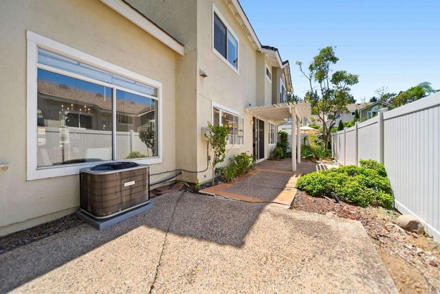 12144 Carrollton Square, San Diego, CA 92128