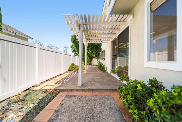 12144 Carrollton Square, San Diego, CA 92128