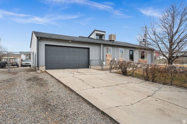 3193 W MEADOW GREEN WAY, West Jordan, UT 84088