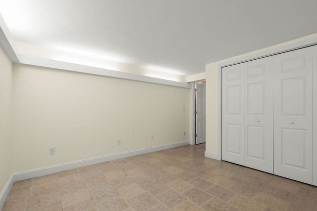 379 Monomoscoy Rd, Mashpee, MA 02649