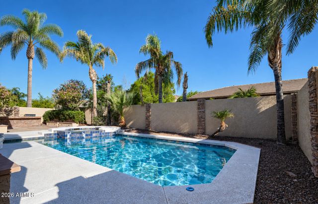 462 W CAROB Drive, Chandler, AZ 85248