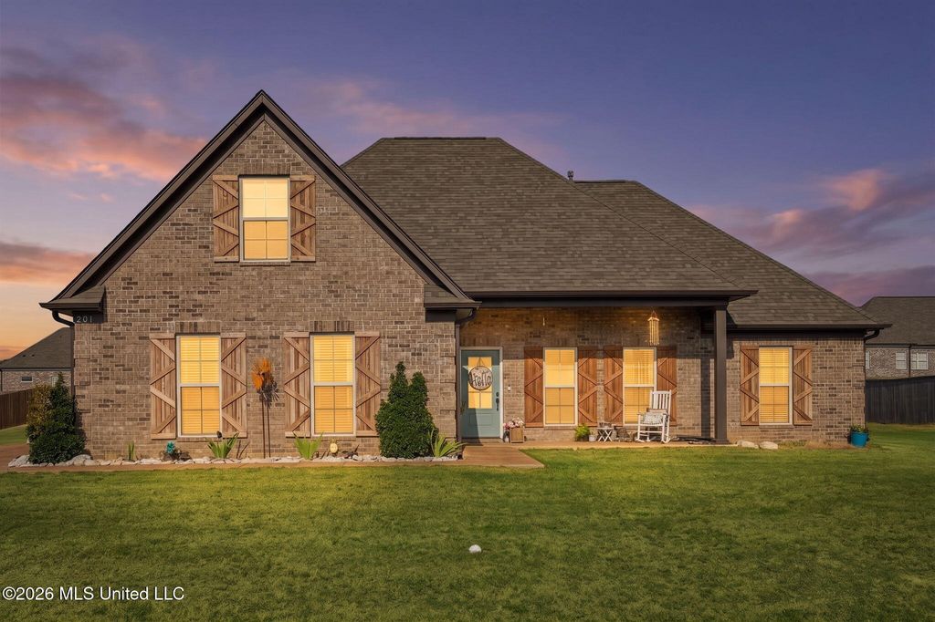 201 Cadet Drive, Senatobia, MS 38668 — exterior