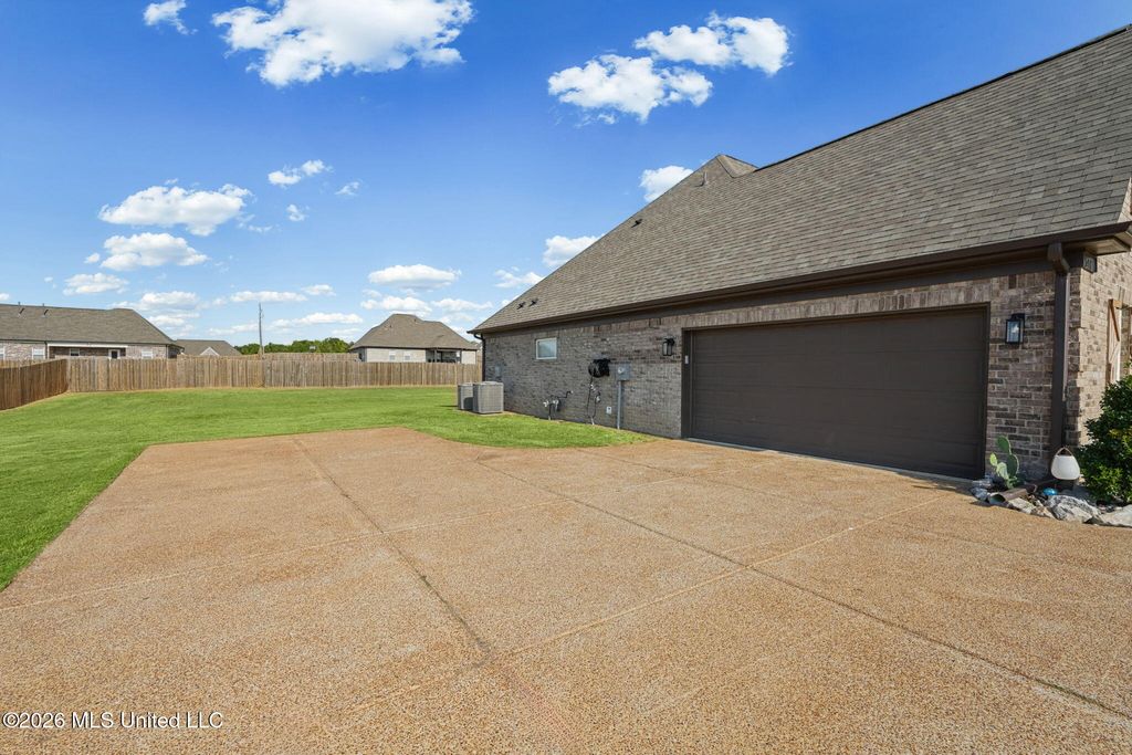 201 Cadet Drive, Senatobia, MS 38668 — photo 5