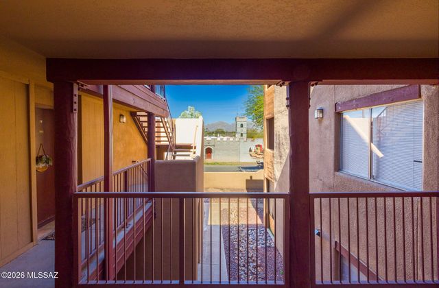 1810 E Blacklidge Dr Apt 112, Tucson, AZ 85719