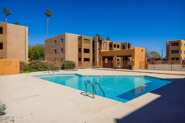 1810 E Blacklidge Dr Apt 112, Tucson, AZ 85719