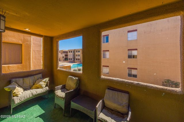 1810 E Blacklidge Dr Apt 112, Tucson, AZ 85719