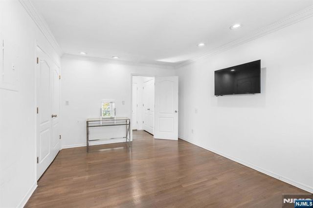 39-07 Dobrin Court 3907B, Fair Lawn, NJ 07410