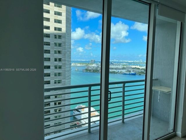 335 S Biscayne Blvd 2406, Miami, FL 33131