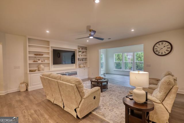 1011 Slip Path, Greensboro, GA 30642