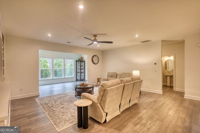 1011 Slip Path, Greensboro, GA 30642