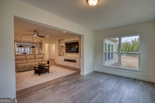 1011 Slip Path, Greensboro, GA 30642