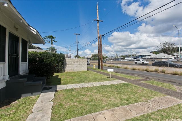 2211 Bingham Street, Honolulu, HI 96826