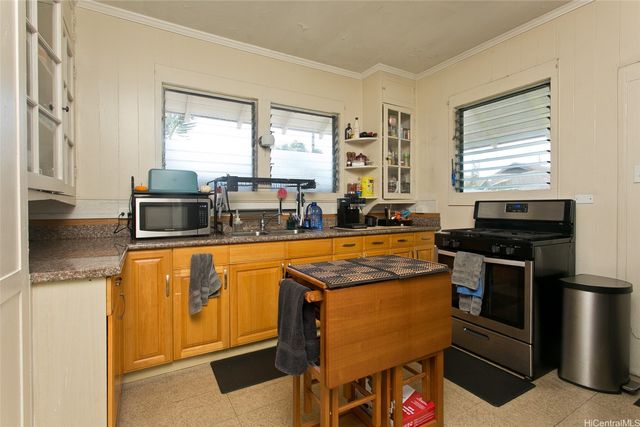 2211 Bingham Street, Honolulu, HI 96826