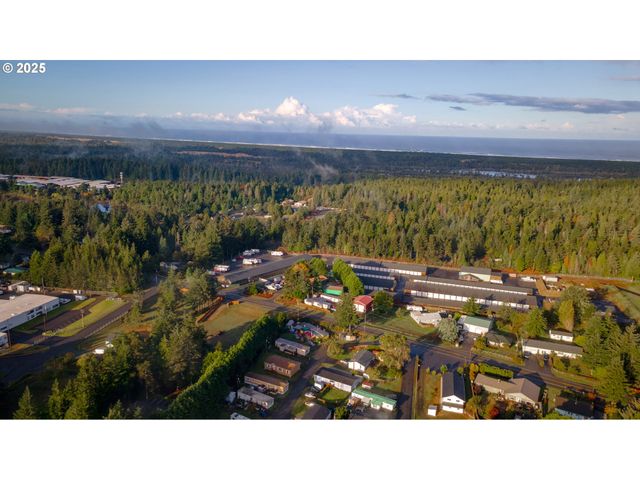 69127 WILDWOOD Rd 4, North Bend, OR 97459