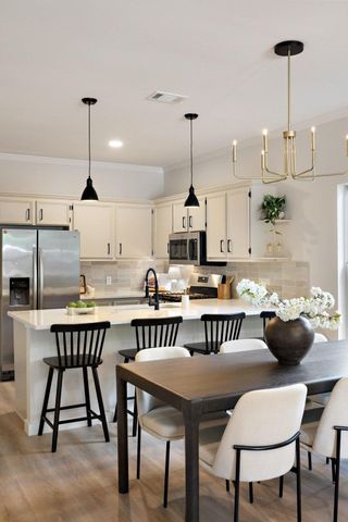 1197 Angelina ST, Austin, TX 78702