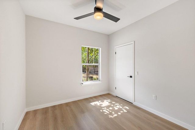 1197 Angelina ST, Austin, TX 78702